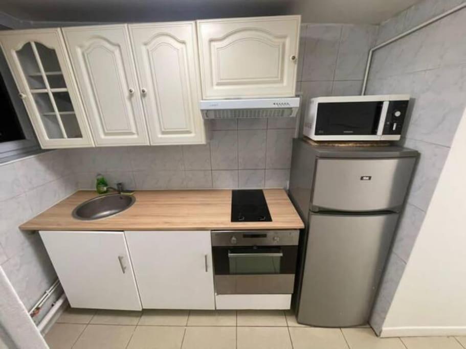 Grand Appartement - Montmartre - Republique - Anvers - 6 Pers Paris Exterior foto
